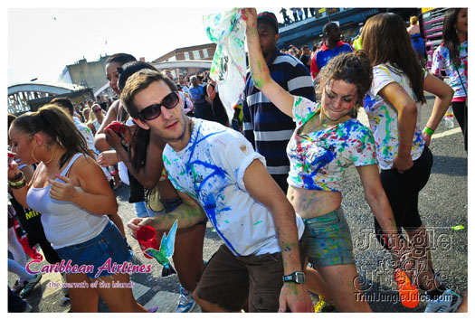 triniposseuk_colours_2012-202