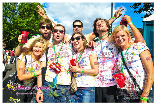 triniposseuk_colours_2012-223
