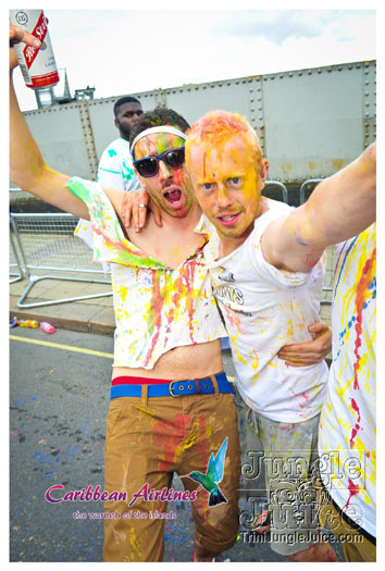 triniposseuk_colours_2012-247