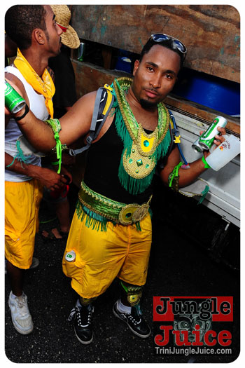 kadooment_day_2013_pt3-110