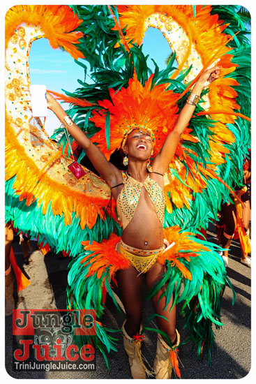 miami_parade_2013_pt1-300