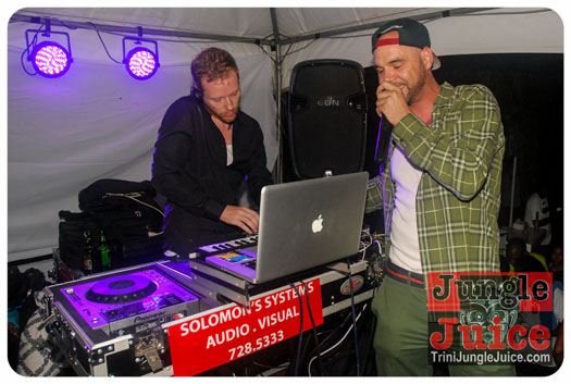 trust_2013-082