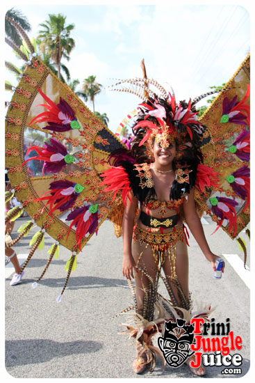 cayman_carnival_2014_part2-085
