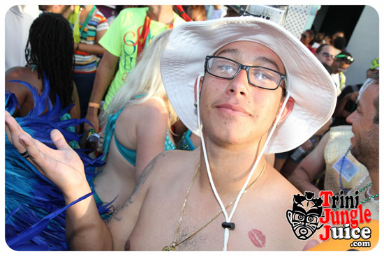 cayman_carnival_2014_part3-120