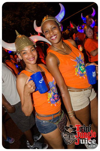 grenada_monday_night_mas_2014-061