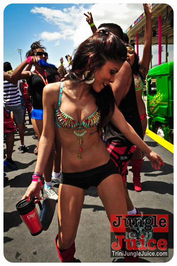 bliss_carnival_monday_2014-174